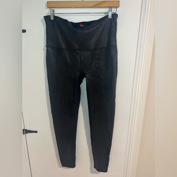 SPANX Pants - SPANXshape Faux Leather Leggings Shiny Black